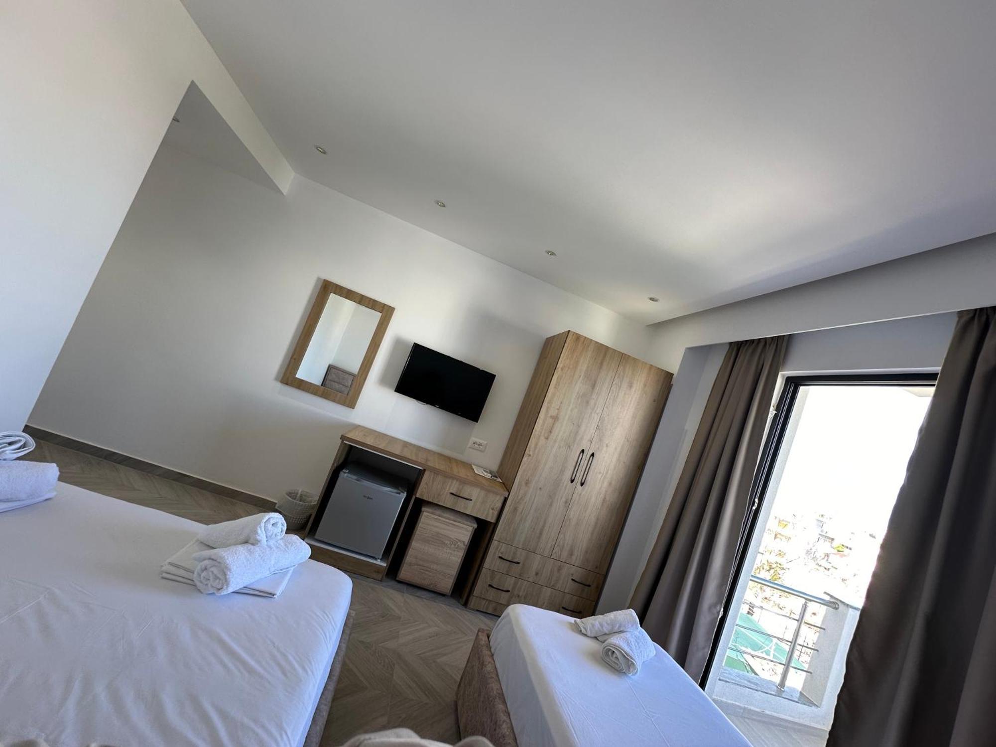 Noa Boutique Hotel Ksamil Esterno foto