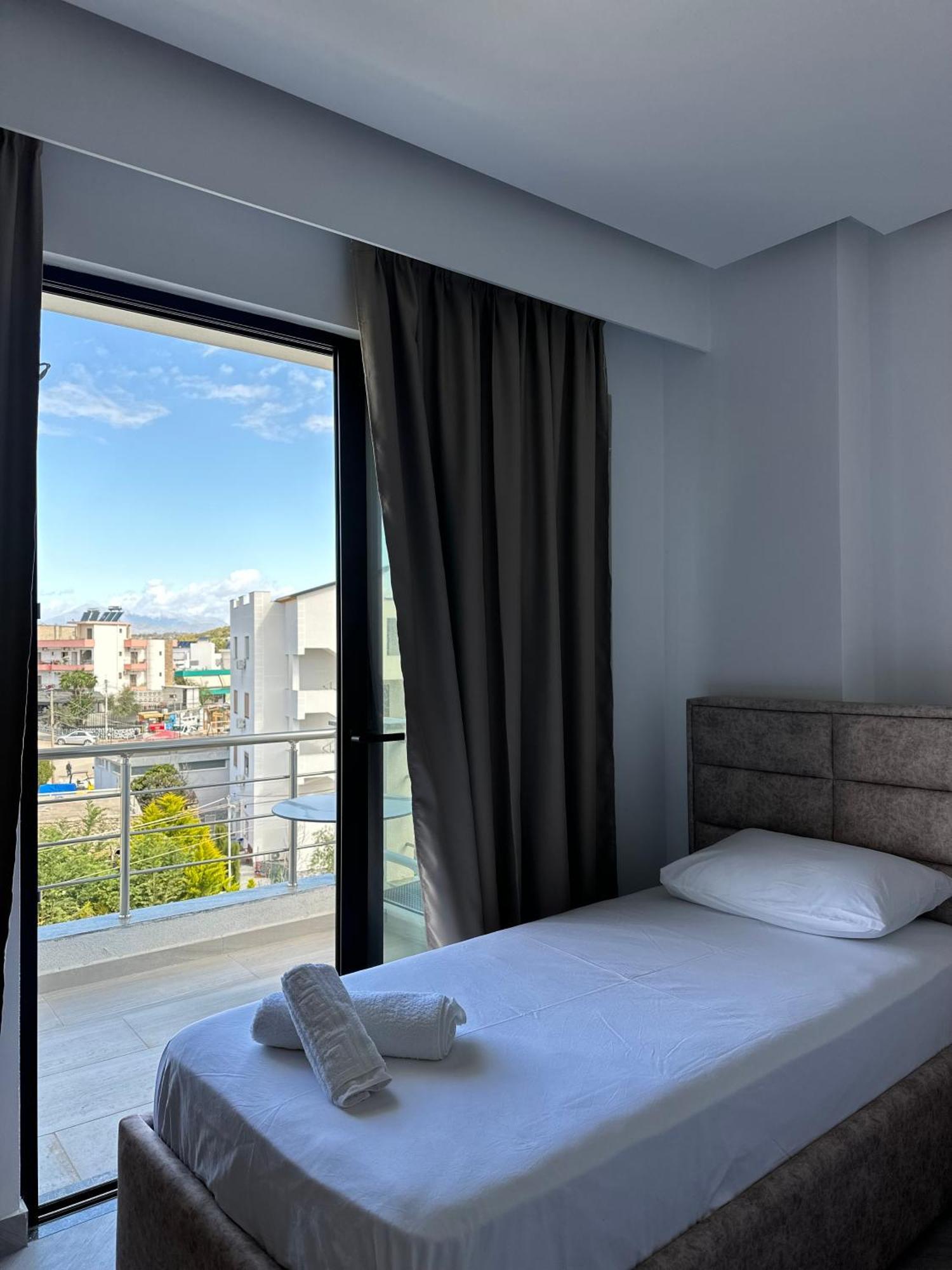 Noa Boutique Hotel Ksamil Esterno foto