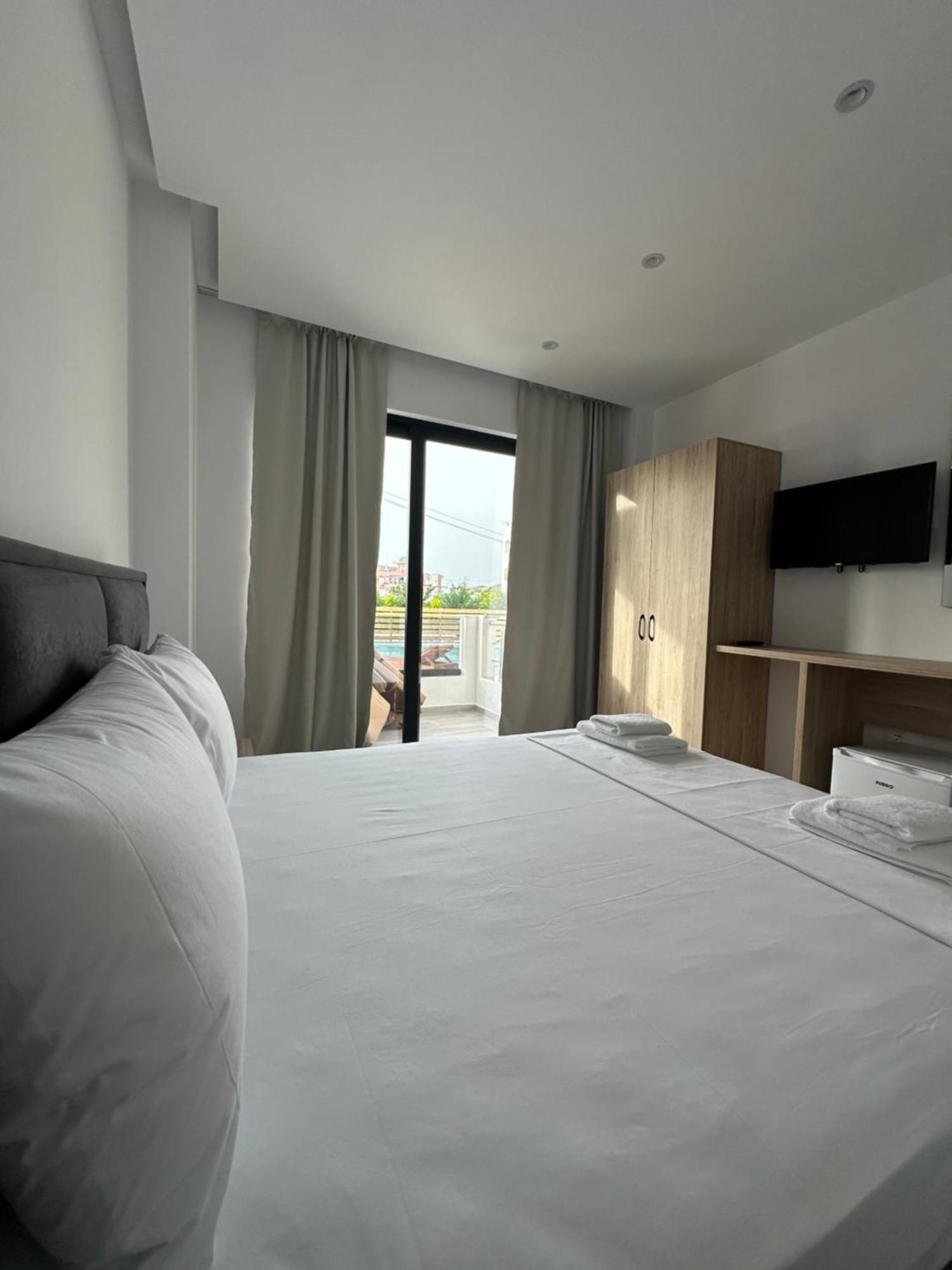 Noa Boutique Hotel Ksamil Esterno foto